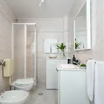 Casa Da Rua Taipas * Lisbona