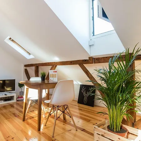 Casa Da Rua Taipas *